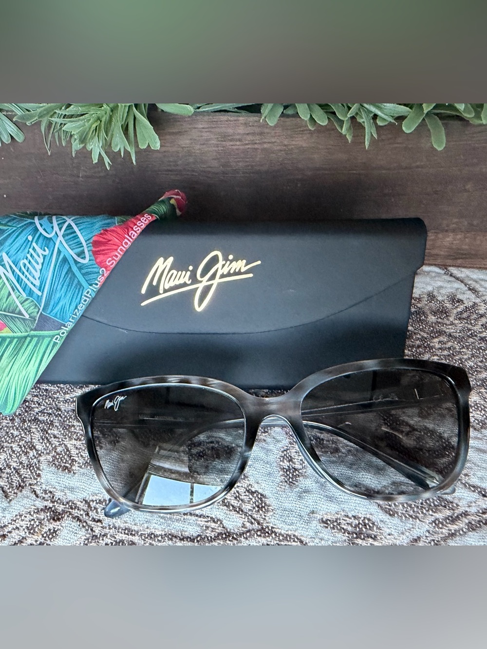 Maui Jim Womens Honi Grey Tortoise Polarized Sunglasses